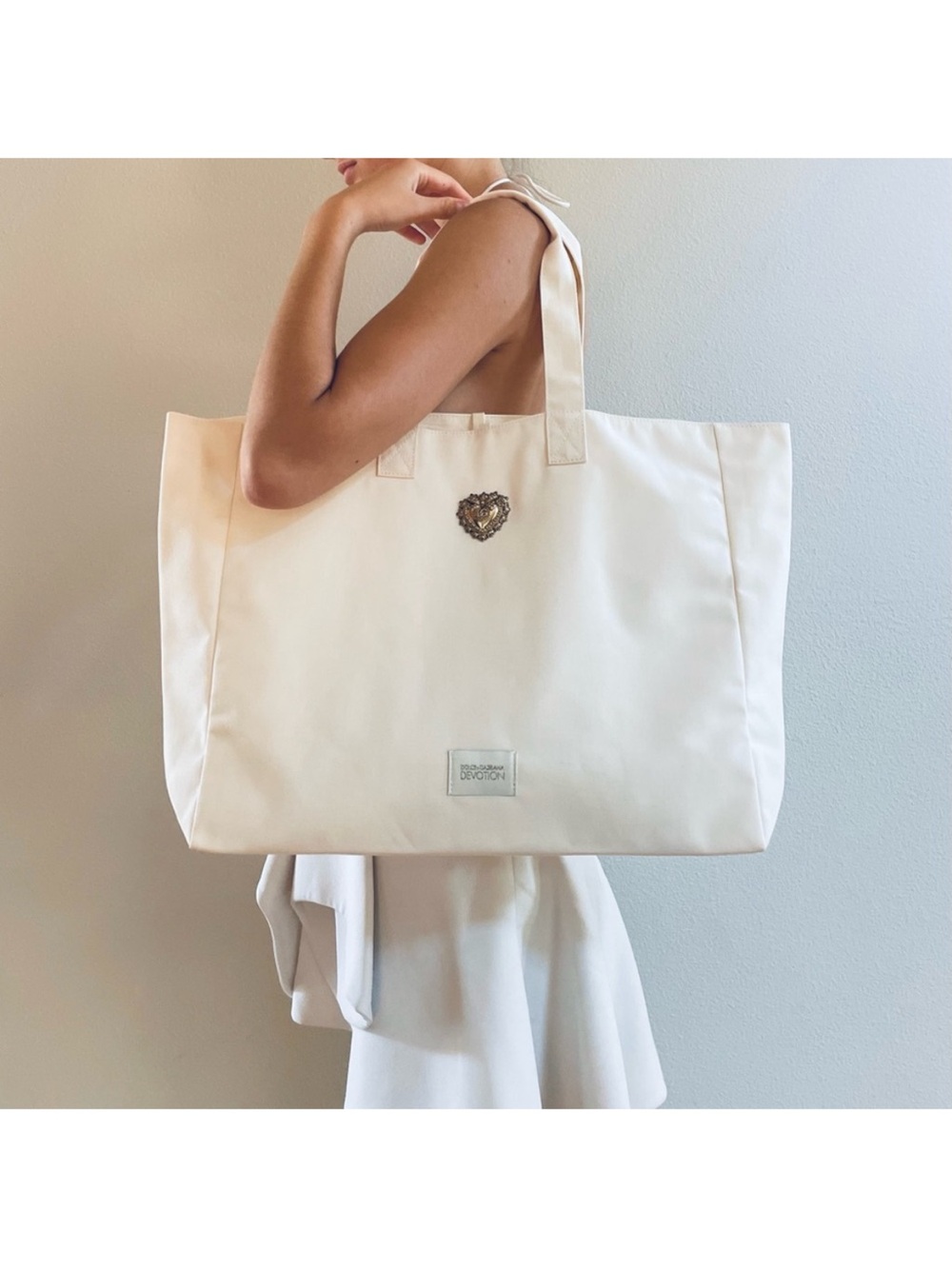 D&G DOLCE GABBANA Cream cotton Canvas Tote Bag sacred Heart Emblem LOGO
